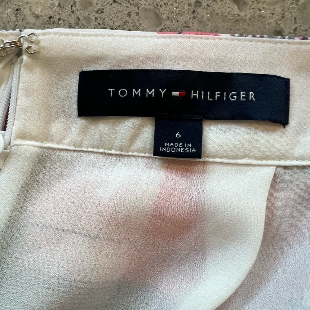 Tommy Hilfiger NWOT Tommy Hilfiger Pink and White Checkered A-Line Skirts Size 6 - Picture 2 of 6